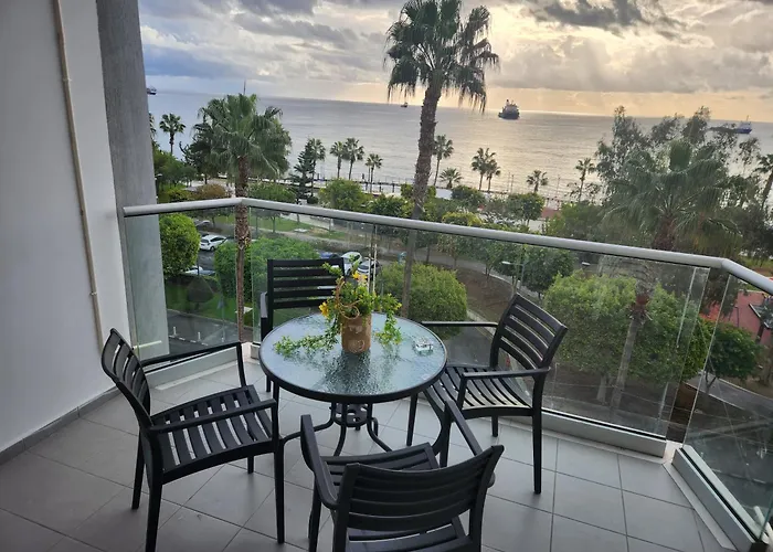 Luxury Kalipso Beachfront