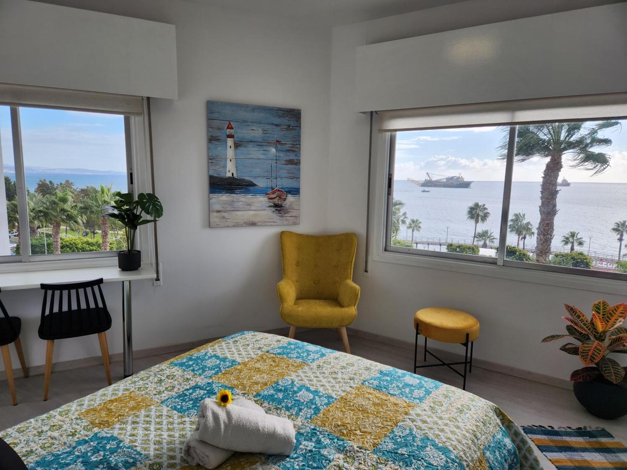 Luxury Kalipso Beachfront Apartament